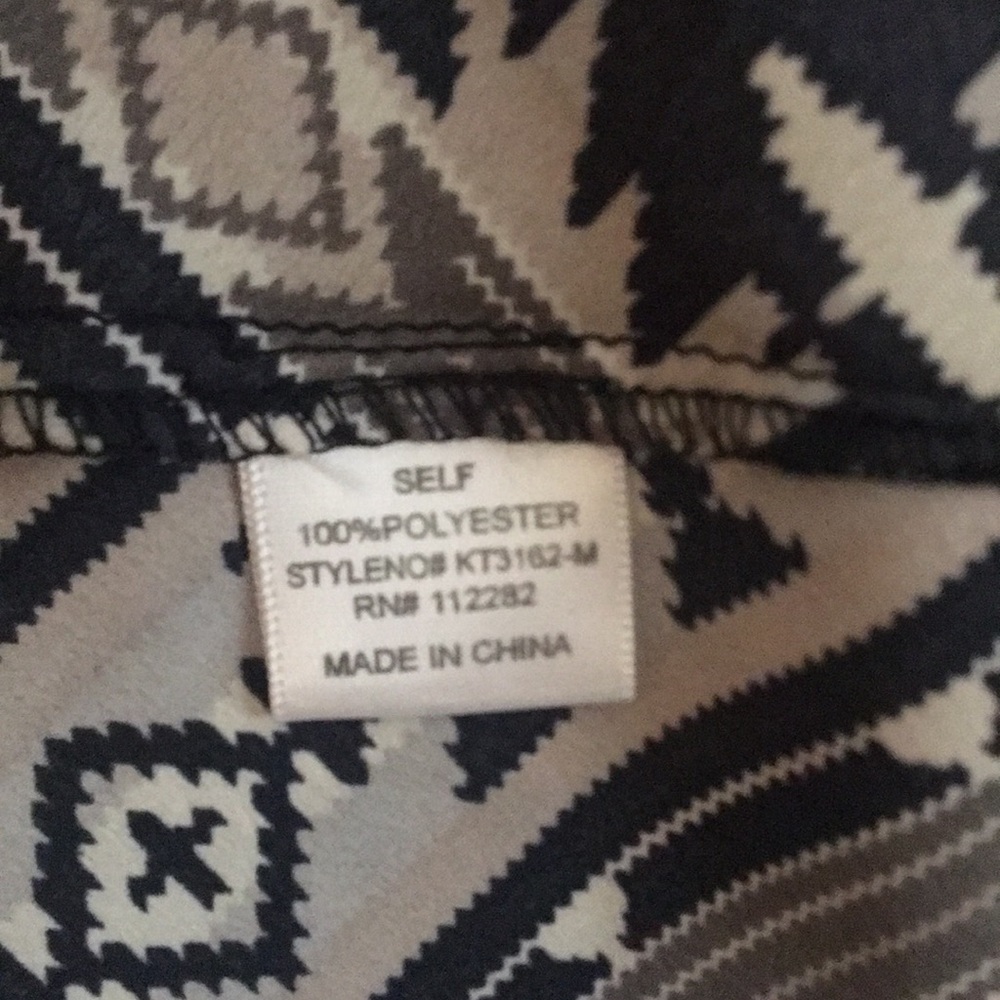 Aztec Print Top - Picture 8 of 8